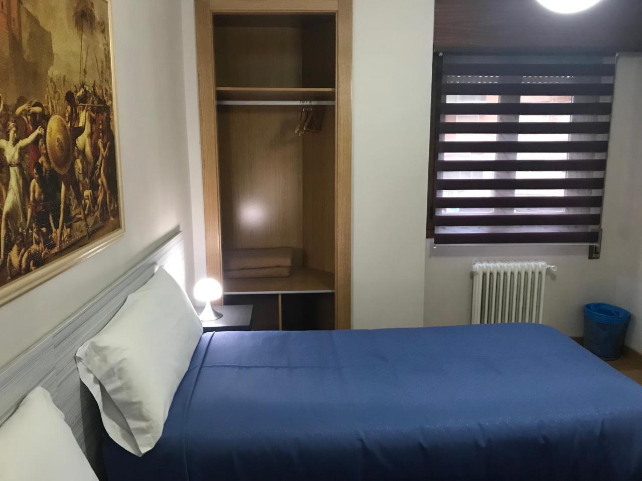 Pension Berceo Logroño Exterior foto
